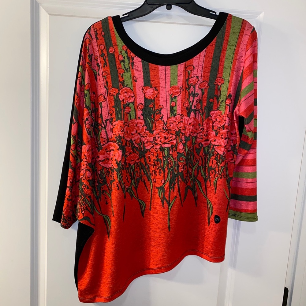 Volt Design Tunic